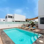 Willa 243 - Casa Yesenia By Now Ltd Playa Blanca (Lanzarote)
