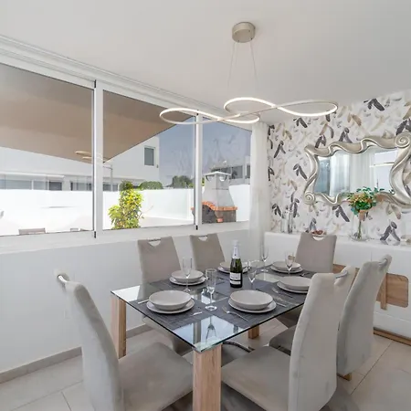 243 - Casa Yesenia By Now Ltd Playa Blanca (Lanzarote)