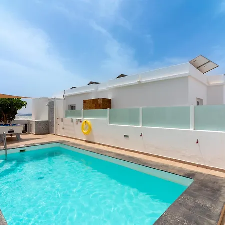 243 - Casa Yesenia By Now Ltd * Playa Blanca (Lanzarote)